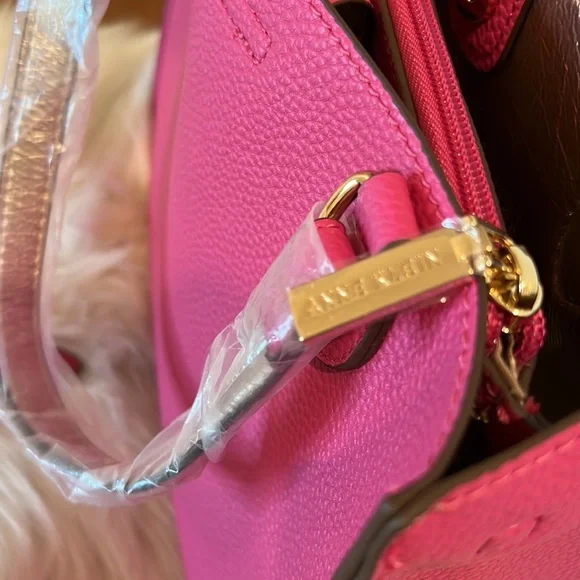 Anne Klein Purse - Picture 6 of 9